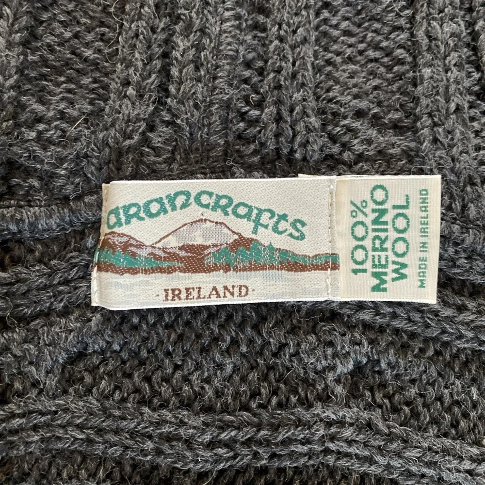 Aran Crafts Hooded Scarf Ireland One Size Gray Merino Wool Cable Knit Fringe